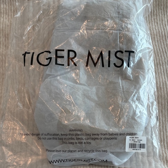 Tiger Mist Gold Women's Dress NWT - Picture 9 of 9